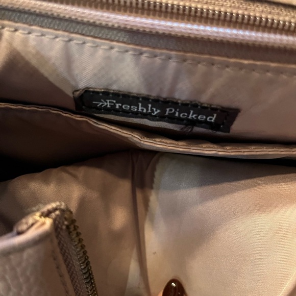 Freshly Picked mini Classic diaper bag - Picture 3 of 5